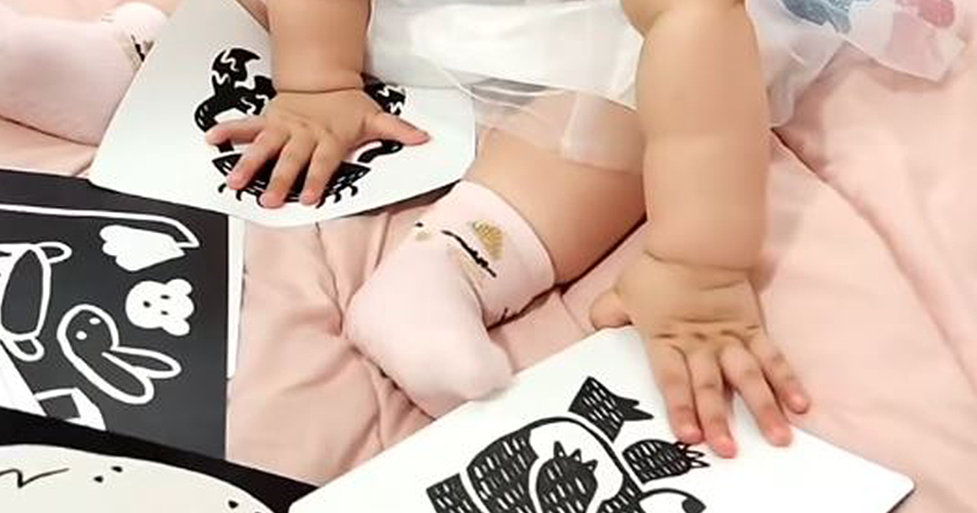 black and white cards for babies vision development 